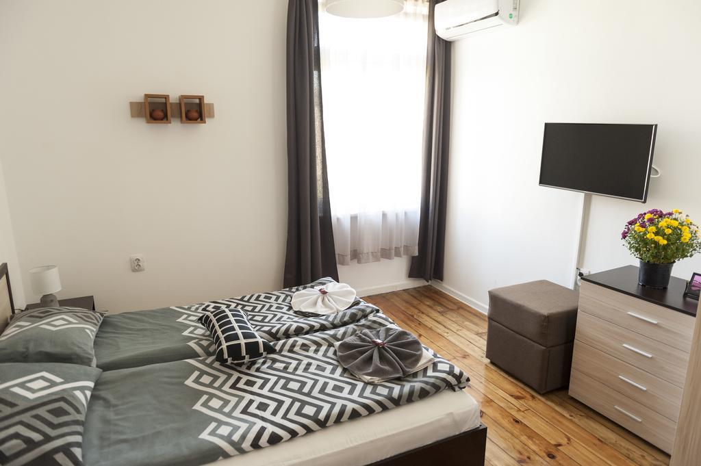 Graf Ignatiev - 3br Apartament
