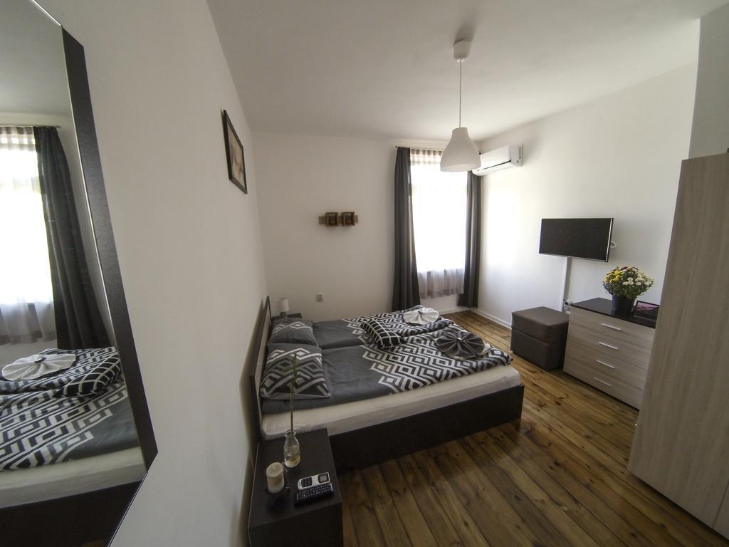 Apartament Graf Ignatiev - 3br Sofia